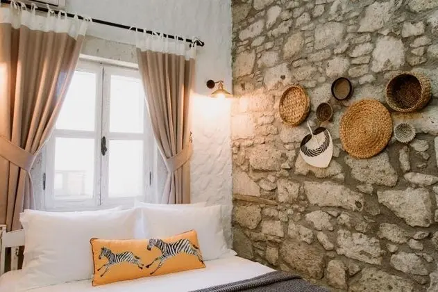 Superior Oda - Çift Kişilik Tek Yatak, Avlu Manzaralı, Balkonsuz