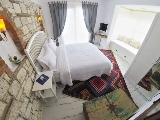 Deluxe Üç Kişilik Oda, Havuz Manzaralı (Bay View)