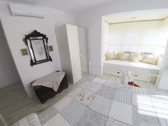Deluxe Üç Kişilik Oda, Havuz Manzaralı (Bay View)