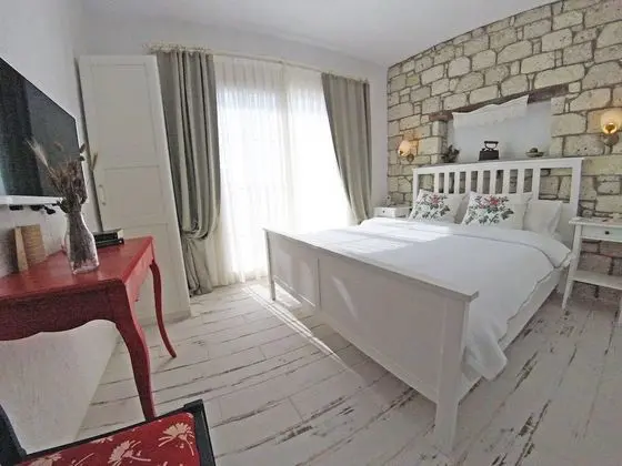 Standard Tek Büyük Yataklı Oda, Bahçe Manzaralı
