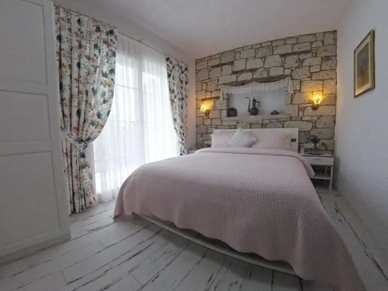 Çift Kişilik, Bahçe Manzaralı, Balkonlu
