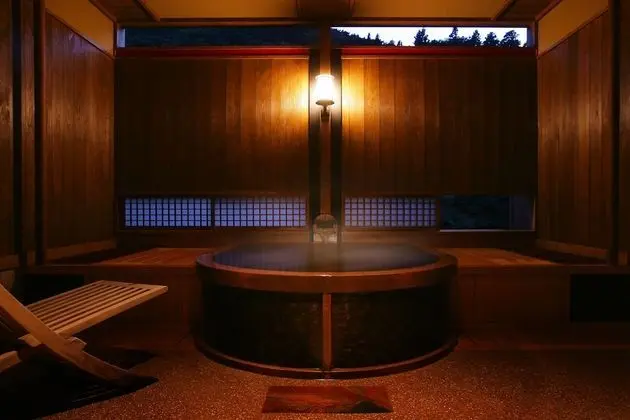 Traditional Oda (JapaneseWestern  OpenAirBath Yamabiko)