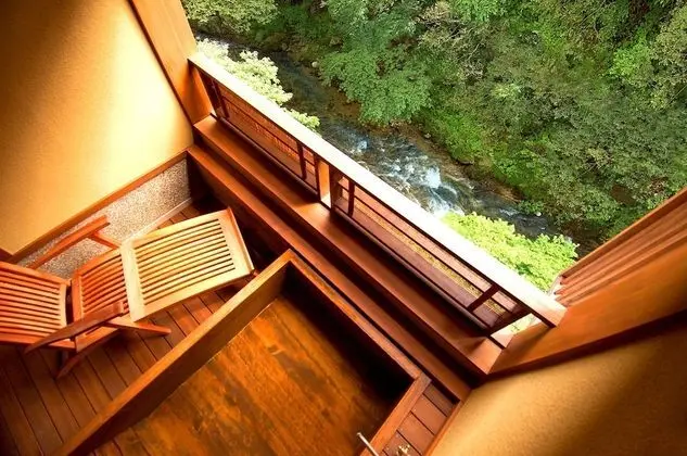 Traditional Oda (Zaonoma, Open-Air-Bath)