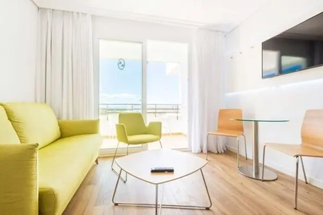 Stüdyo, Balkon