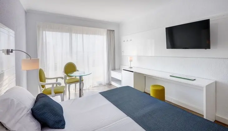 Tek Büyük Yataklı Oda, Balkon