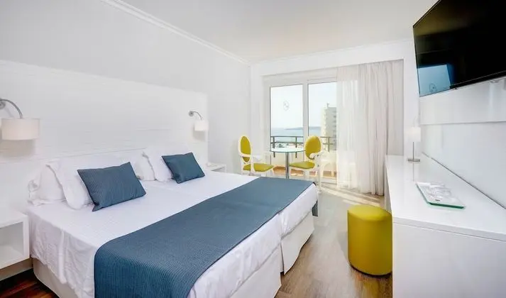 Tek Büyük Yataklı Oda, Balkon