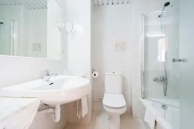 Tek Büyük Yataklı Oda, Balkon