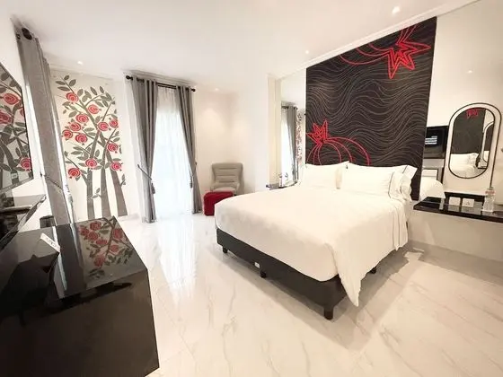 Deluxe Tek Büyük Yataklı Oda