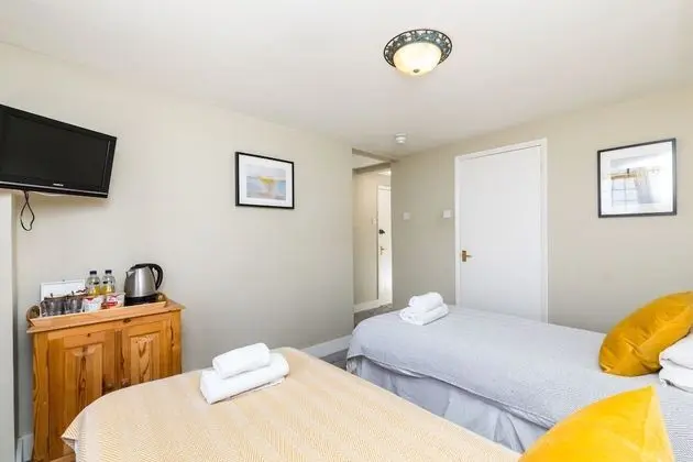 Comfort Büyük Yataklı Tek Kişilik Oda
