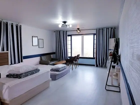 Standard Tek Büyük Yataklı Oda (15PY )
