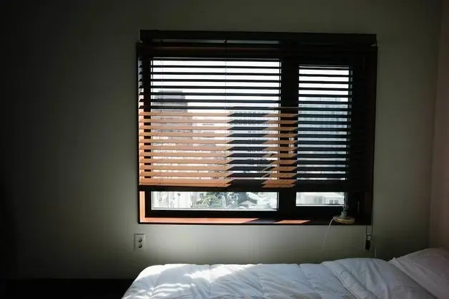 Tek Büyük Yataklı Oda, Balkon
