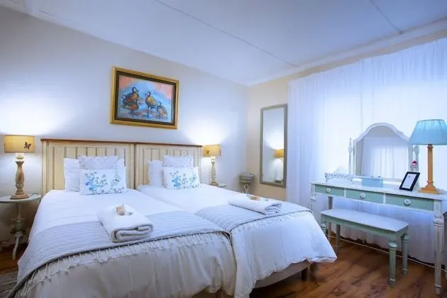 Angelica Garden Suite