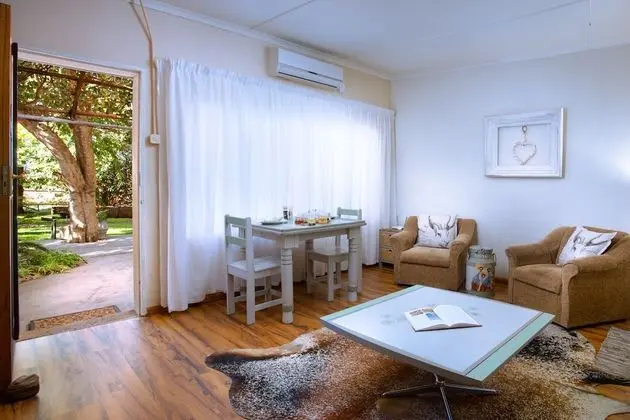 Angelica Garden Suite