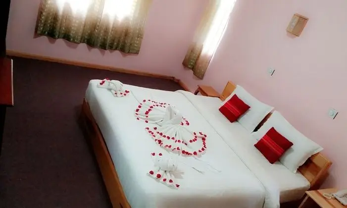Deluxe Tek Büyük veya İki Ayrı Yataklı Oda
