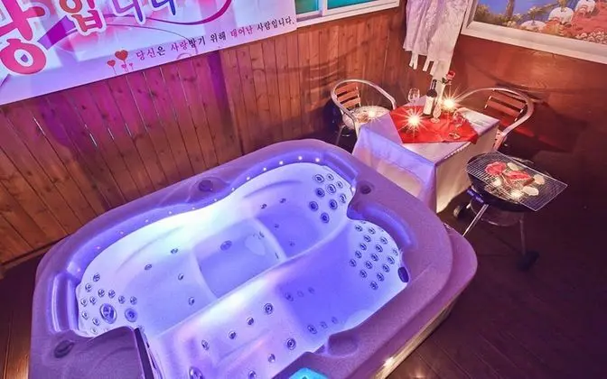 Glow Morning (Waterslide/Spa)