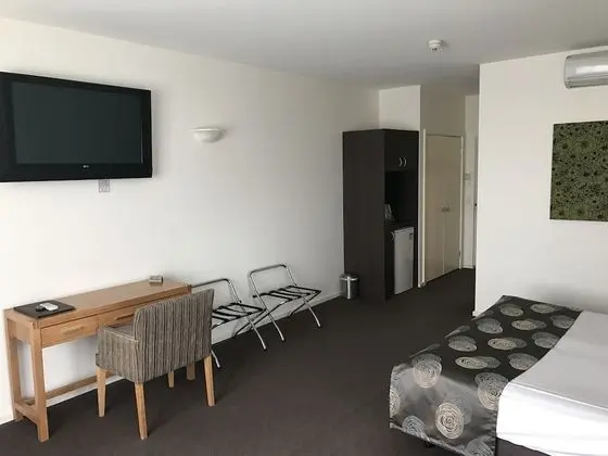 Standard Süit, Sigara İçilmez (Standard Suite)