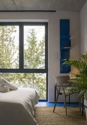 Oda, 1 Büyük (Queen) Boy Yatak