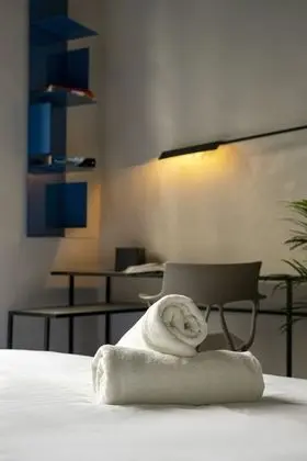 Oda, 1 Büyük (Queen) Boy Yatak