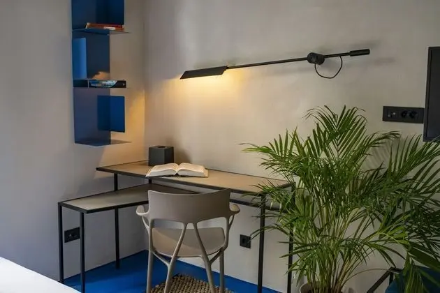 Oda, 1 Büyük (Queen) Boy Yatak