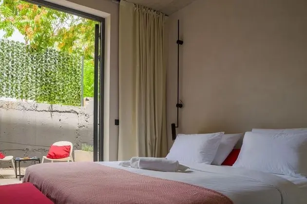 Oda, 1 Büyük (Queen) Boy Yatak, Veranda