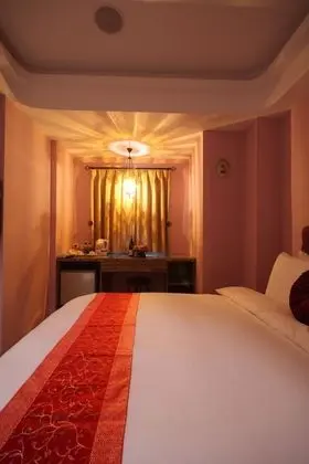 Design Tek Büyük Yataklı Oda, 1 Çift Kişilik Yatak, Küvet