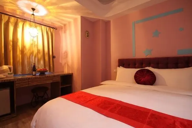 Design Tek Büyük Yataklı Oda, 1 Çift Kişilik Yatak, Küvet