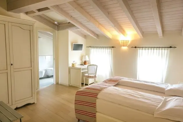 Tek Büyük veya İki Ayrı Yataklı Oda