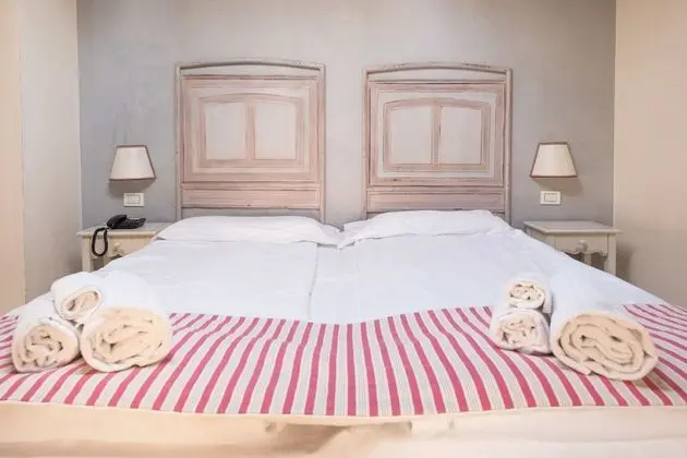 Tek Büyük veya İki Ayrı Yataklı Oda