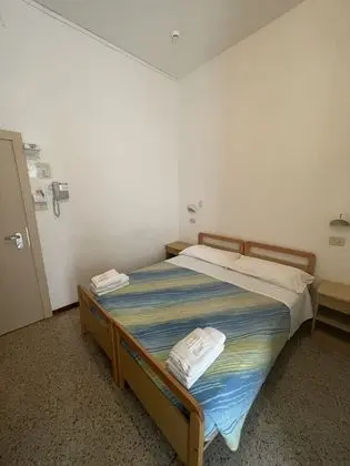 Basic Üç Kişilik Oda