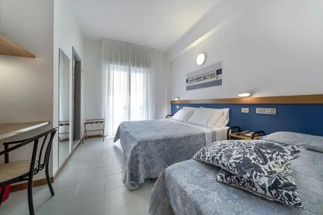 Standard Üç Kişilik Oda