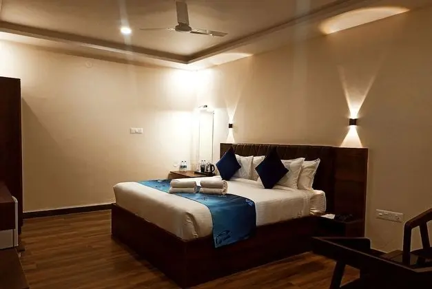 Premium King Room