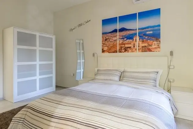 Üç Kişilik Oda (Napoli)
