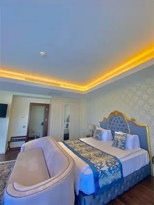 Queen Suite Oda
