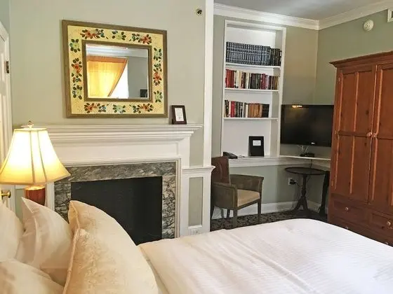 Mini Suite 203 Main House