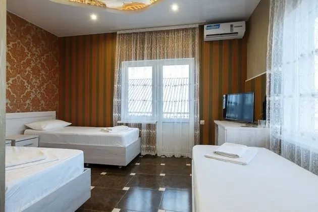 Traditional Üç Kişilik Oda, Balkon