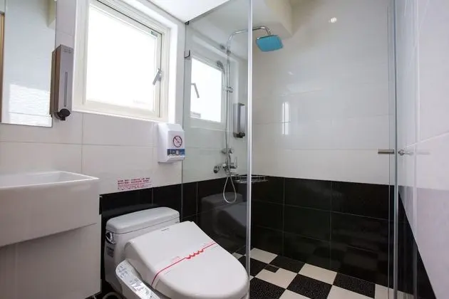 Tek Büyük Yataklı Oda (Room Type Not Guaranteed)