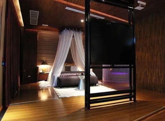 Deluxe Tek Büyük Yataklı Oda, 1 En Büyük (King) Boy Yatak, Jakuzi, Avlu Manzaralı (E)