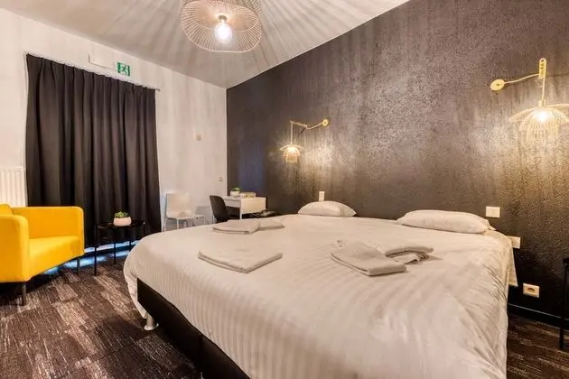 Tek Büyük Yataklı Oda