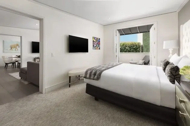 Luxury Süit, Havuz Manzaralı