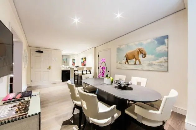 Luxury Süit, Havuz Manzaralı