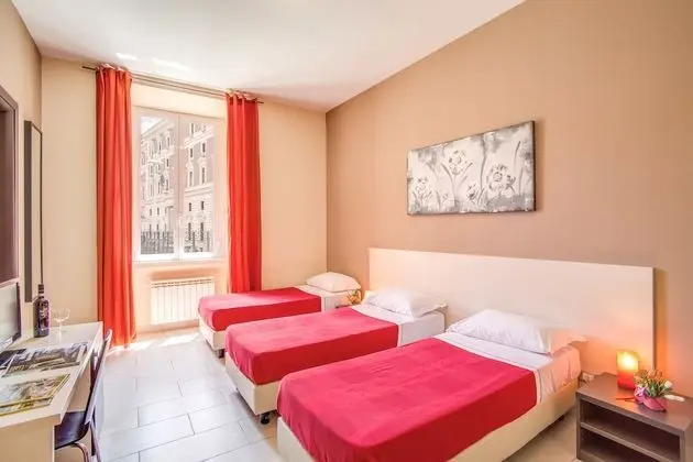 Classic Üç Kişilik Oda