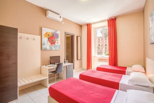 Classic Üç Kişilik Oda