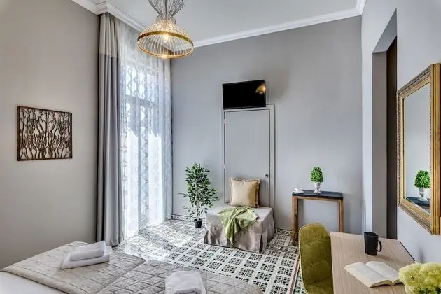 Tek Büyük veya İki Ayrı Yataklı Oda, Balkon (Large)