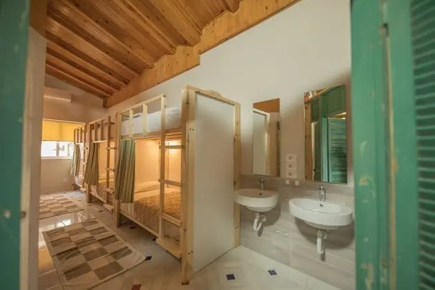 Basic Ortak Ranzalı Oda (1 bed in 10 bed dorm)