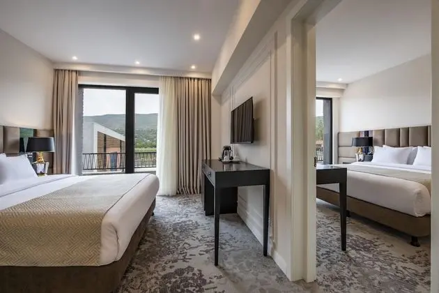 Standard Tek Büyük veya İki Ayrı Yataklı Oda