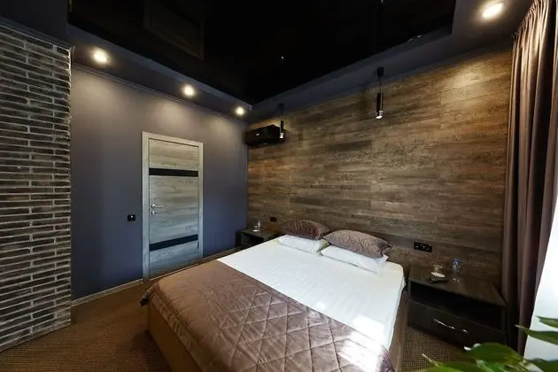 Deluxe Tek Büyük Yataklı Oda