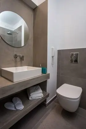 Premium Tek Büyük Yataklı Oda