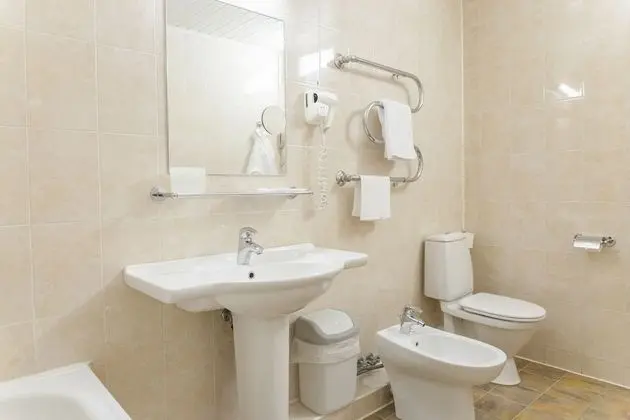 Comfort Tek Büyük veya İki Ayrı Yataklı Oda (JS)