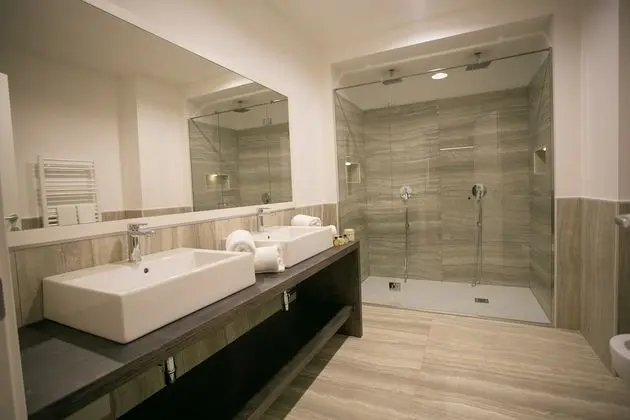 Superior Tek Büyük Yataklı Oda