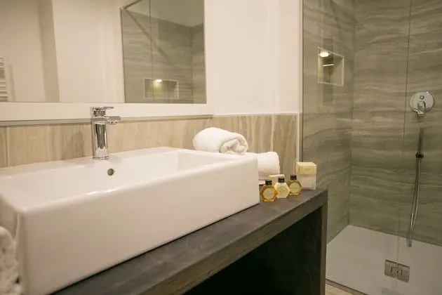 Superior Tek Büyük Yataklı Oda